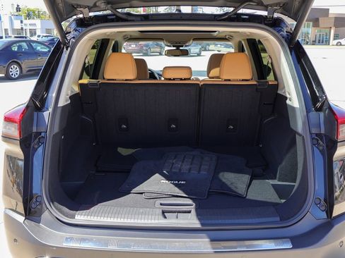 Used 2023 Nissan Rogue Platinum image 26