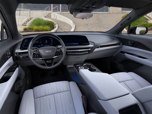 New 2026 Cadillac Lyriq Premium Luxury image 15