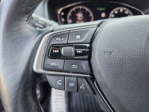 Used 2018 Honda Accord Sport image 11