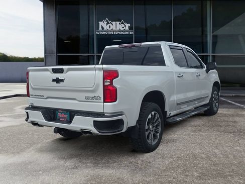 Used 2024 Chevrolet Silverado 1500 High Country w/ Technology Package AWD/4WD image 2