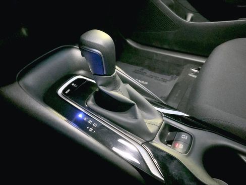 Used 2022 Toyota Corolla SE image 15