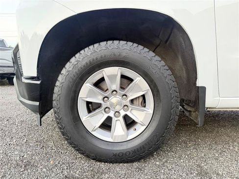Used 2020 Chevrolet Silverado 1500 W/T w/ WT Value Package AWD/4WD image 8