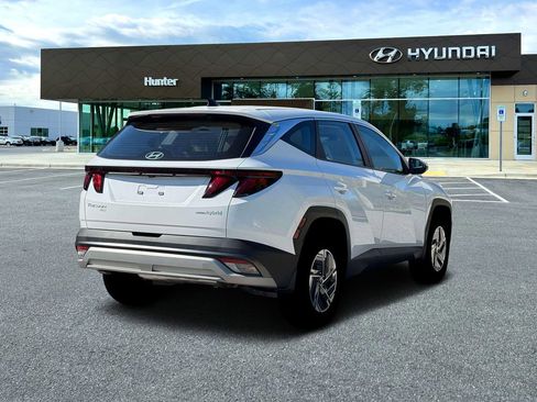New 2026 Hyundai Tucson Blue SE w/ Tow & Go Package AWD/4WD image 7
