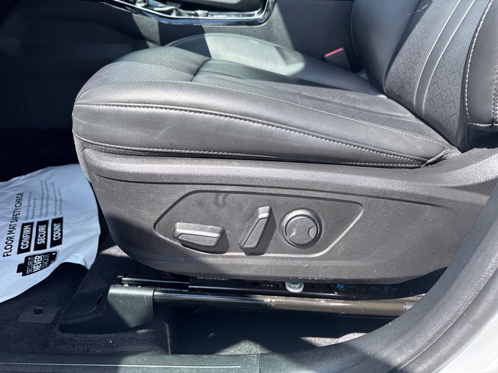 Used 2023 Kia Sorento SX AWD/4WD image 38