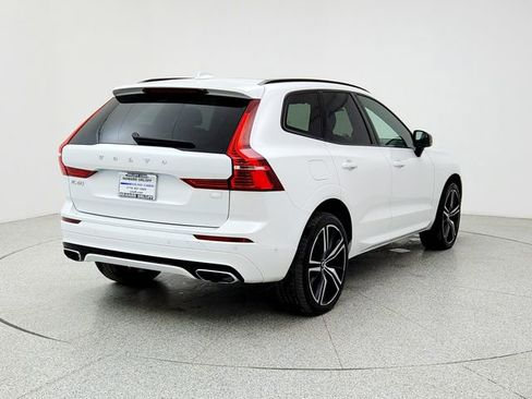Used 2021 Volvo XC60 T8 R-Design w/ Advanced Package image 5