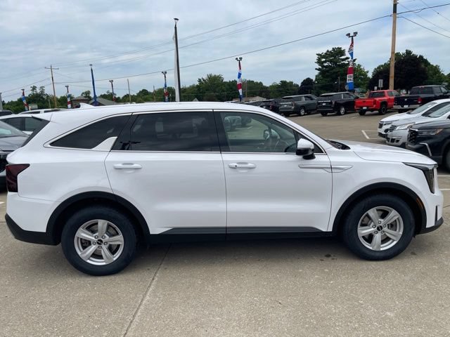 Used 2024 Kia Sorento LX FWD image 8