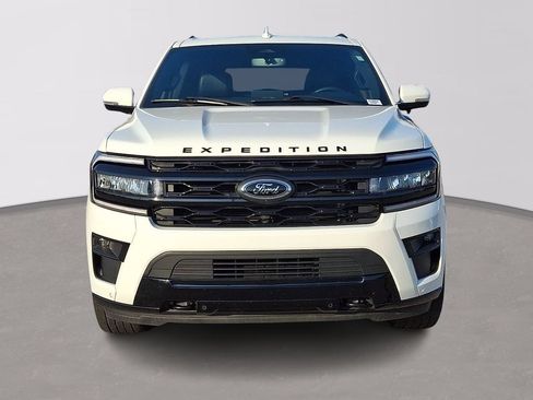 Certified 2024 Ford Expedition Limited AWD/4WD image 2
