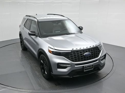 Certified 2023 Ford Explorer ST-Line w/ Class IV Trailer Tow Package image 43