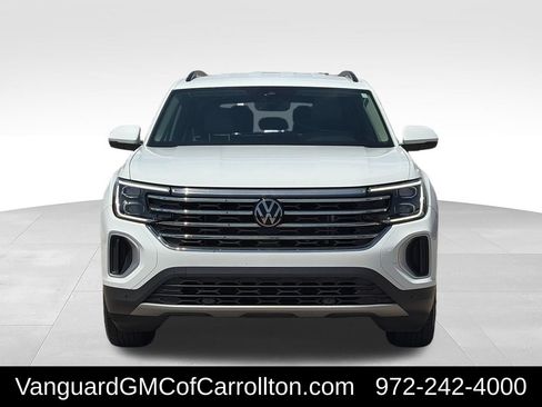 Used 2024 Volkswagen Atlas SE FWD image 3