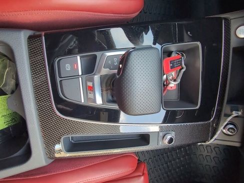 Used 2024 Audi SQ5 Premium Plus image 22