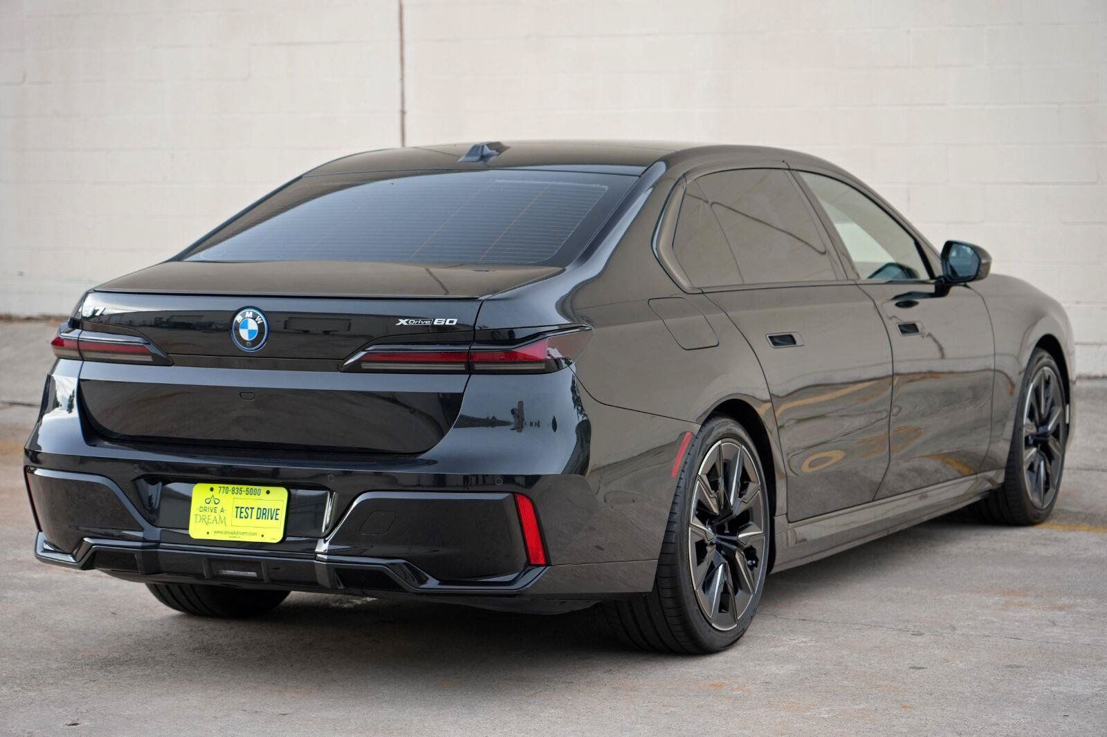 Used 2024 BMW i7 xDrive60 AWD/4WD image 62
