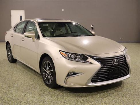 Used 2017 Lexus ES 350 w/ Navigation System Package image 1