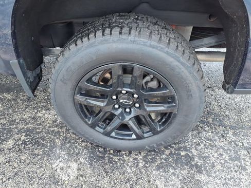 Used 2023 Chevrolet Silverado 1500 LT Trail Boss w/ LT Trail Boss Premium Package AWD/4WD image 16