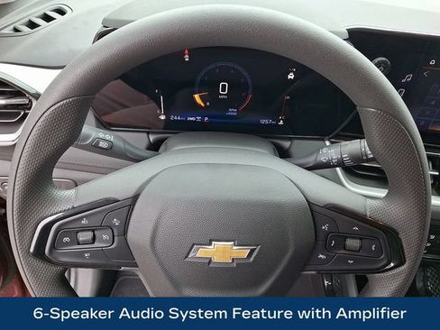 Used 2025 Chevrolet TrailBlazer LT AWD/4WD image 4