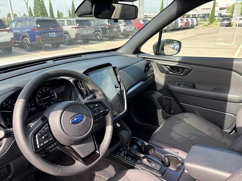 Used 2026 Subaru Forester Premium AWD/4WD image 4