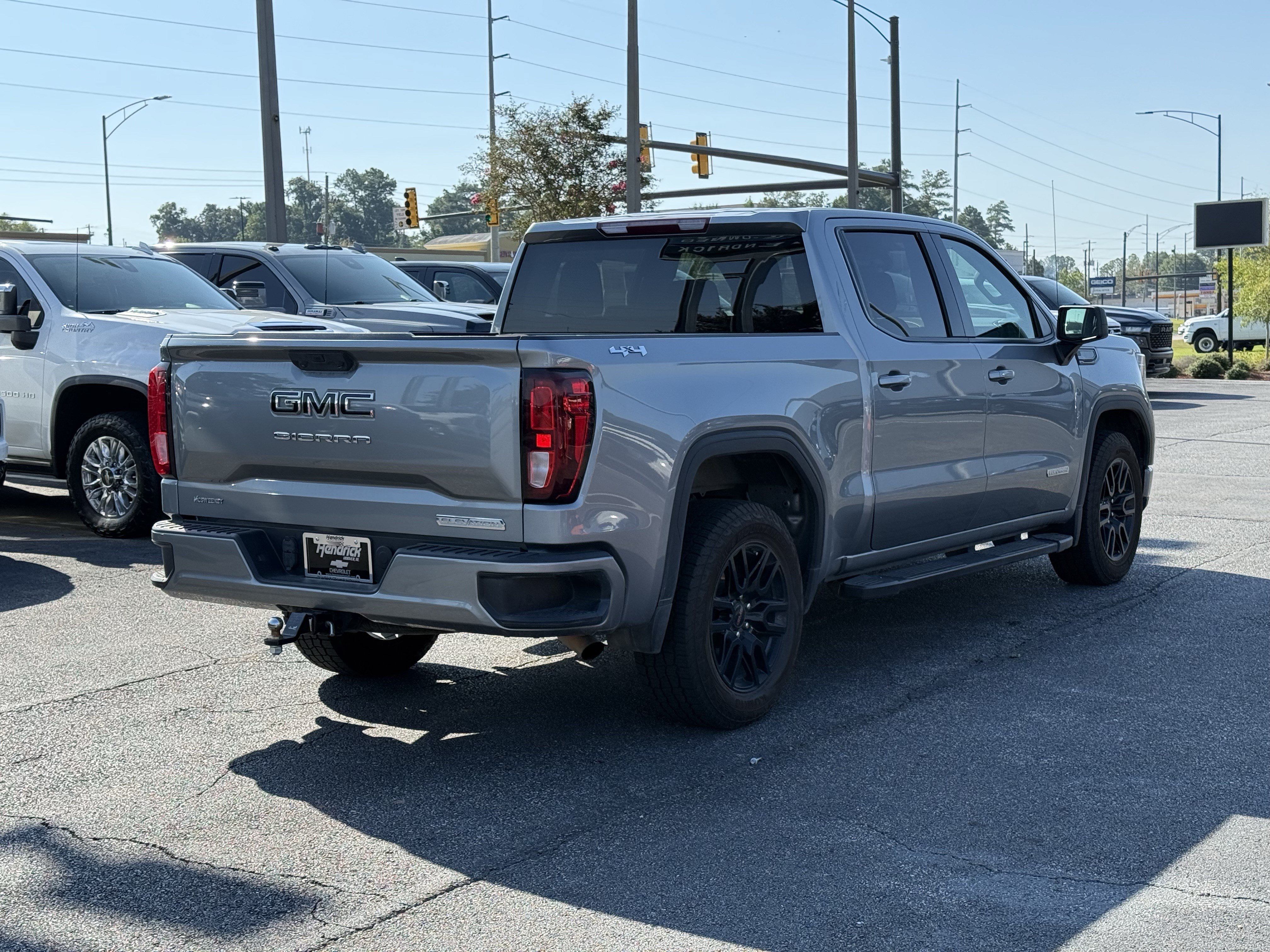 Used 2024 GMC Sierra 1500 Elevation w/ LPO, Elevation Black Package AWD/4WD image 11