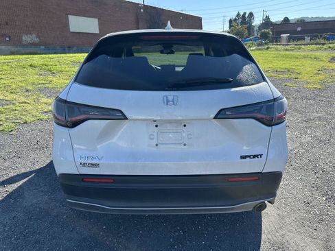 Certified 2023 Honda HR-V Sport image 7