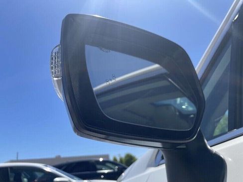 Used 2017 Subaru Outback 2.5i Limited image 12