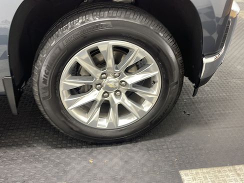 Used 2019 Chevrolet Silverado 1500 LTZ AWD/4WD image 20