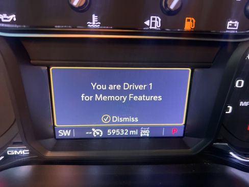 Used 2021 GMC Sierra 1500 AT4 image 22