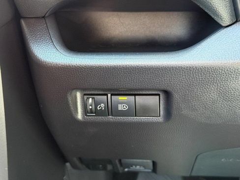 Used 2025 Toyota RAV4 LE FWD image 29