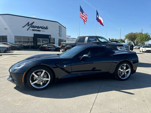 Used 2014 Chevrolet Corvette Stingray Convertible image 1