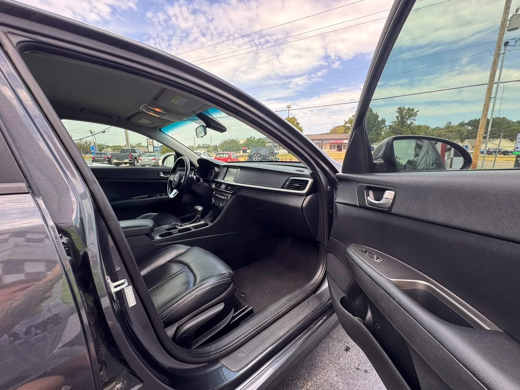 Used 2020 Kia Optima S FWD image 16