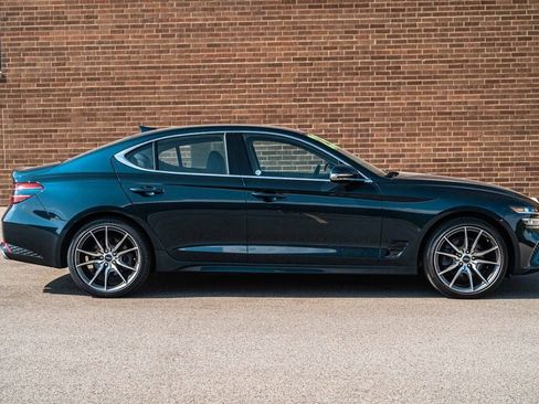 Used 2023 Genesis G70 2.0T AWD/4WD image 7