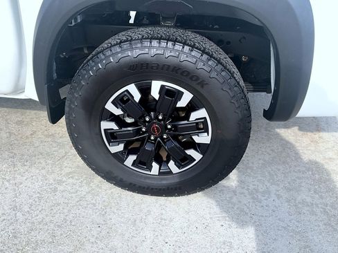 Certified 2024 Nissan Frontier PRO-4X w/ Pro Convenience Package image 23