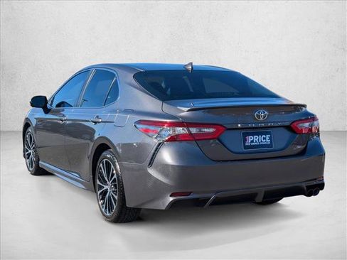 Used 2019 Toyota Camry SE image 8
