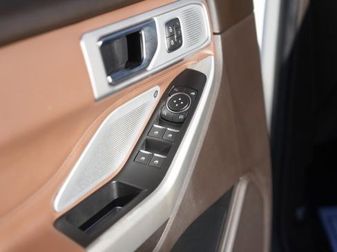 Used 2022 Ford Explorer King Ranch w/ Class IV Trailer Tow Package image 31