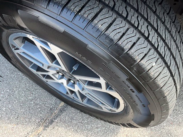 Used 2025 Ford Expedition Max Active RWD image 4