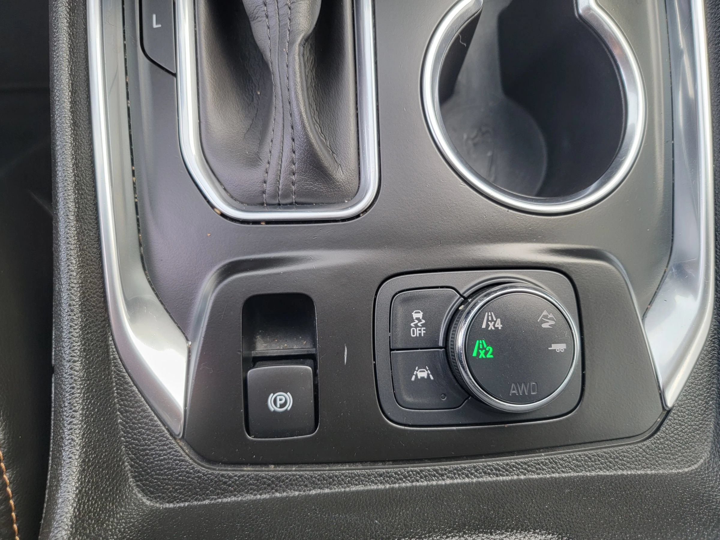 Used 2021 Chevrolet Traverse Premier AWD/4WD image 28