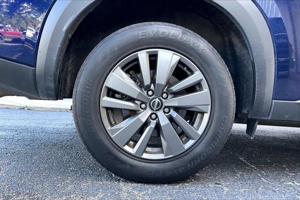 Used 2025 Nissan Pathfinder SV AWD/4WD image 34
