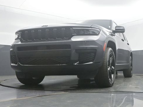 Used 2023 Jeep Grand Cherokee L Laredo AWD/4WD image 46