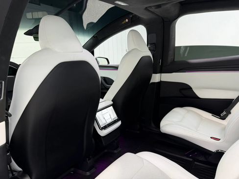 Used 2026 Tesla Model X Plaid AWD/4WD image 17