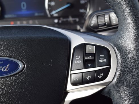 Used 2023 Ford Explorer XLT w/ Equipment Group 202A image 11