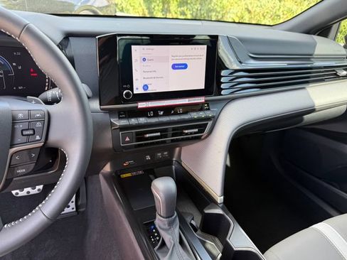 Used 2026 Toyota Camry SE w/ Convenience Package FWD image 20
