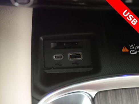 Used 2022 Buick Enclave Avenir w/ Avenir Technology Package image 27