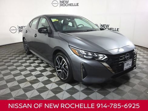 Used 2024 Nissan Sentra SR w/ SR Premium Package FWD image 1