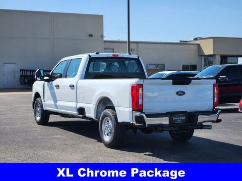 New 2026 Ford F250 XL w/ XL Chrome Package RWD image 4