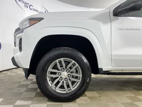 Certified 2024 Chevrolet Colorado LT w/ LT Convenience Package AWD/4WD image 29
