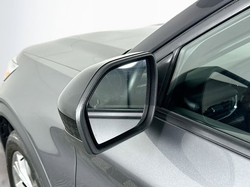 Used 2023 Ford Explorer Limited image 16