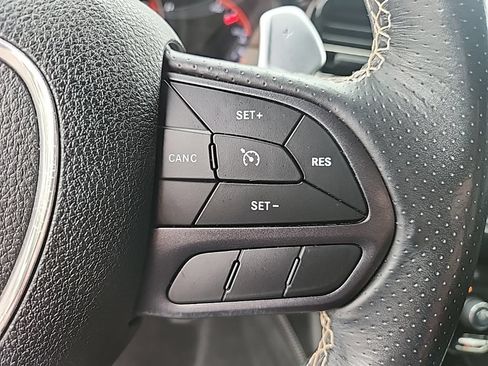 Used 2021 Dodge Durango SRT w/ Black Package AWD/4WD image 15