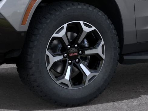 New 2026 GMC Yukon AT4 w/ LPO, Floor Liner Package AWD/4WD image 9