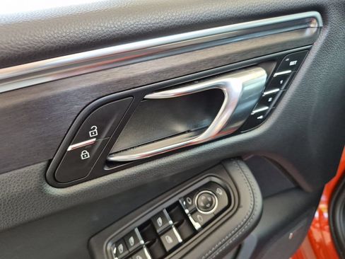 Certified 2023 Porsche Macan GTS AWD/4WD image 17