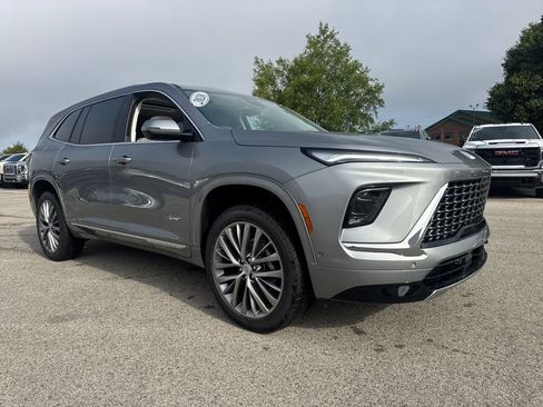 New 2026 Buick Enclave Avenir w/ Super Cruise Package FWD image 8