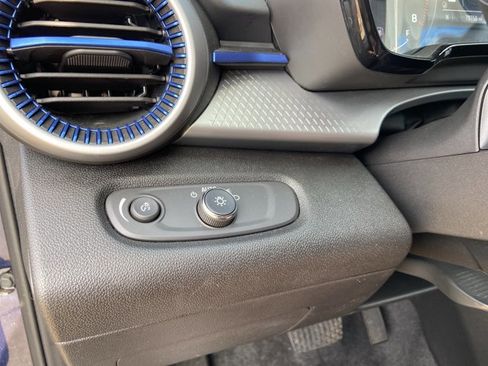 Used 2024 Chevrolet Trax LS w/ LS Convenience Package image 42