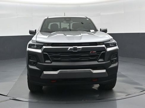 Used 2024 Chevrolet Colorado Z71 w/ Z71 Convenience Package 2 AWD/4WD image 9