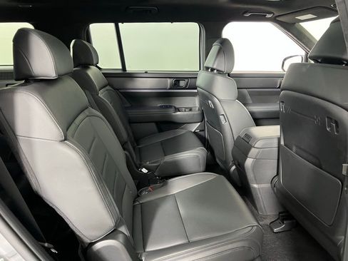 Used 2025 Hyundai Santa Fe Calligraphy image 34